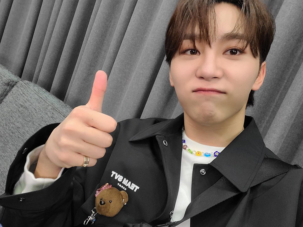 fxshiguro's tweet photo. seungkwan mbappe 98 liner 👍👍👍👍 https://t.co/mjn3ZnloBo