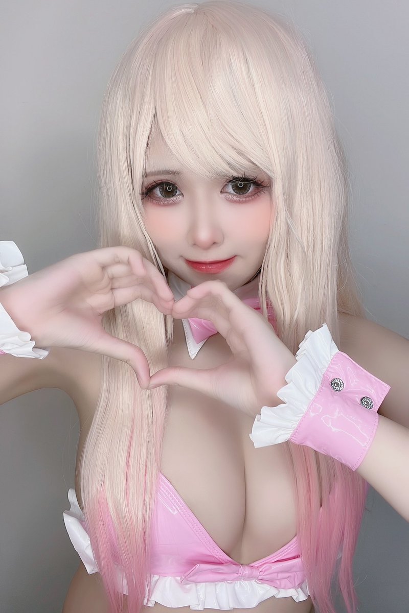 大家安安~~

最近掉入了幻塔坑裡面
推安娜貝拉!!!
病嬌女僕又是狙擊手
完全在我的好感帶上面跳XDD

因為衣服還沒到所以還沒試裝QWQ
然後最近會cos安娜貝拉
2/4(六)下午2點~4點會出沒!!!
可以來認親個(●'◡'●)!!!!!

有幻塔的朋友們可以戳戳戳起來!! https://t.co/Nr9JnnXYQa
