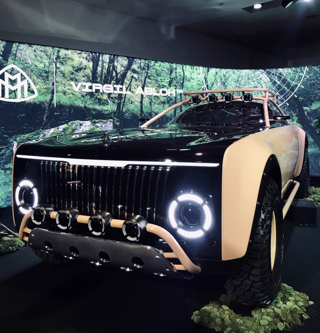 Mercedes me Tokyoの展示にて 