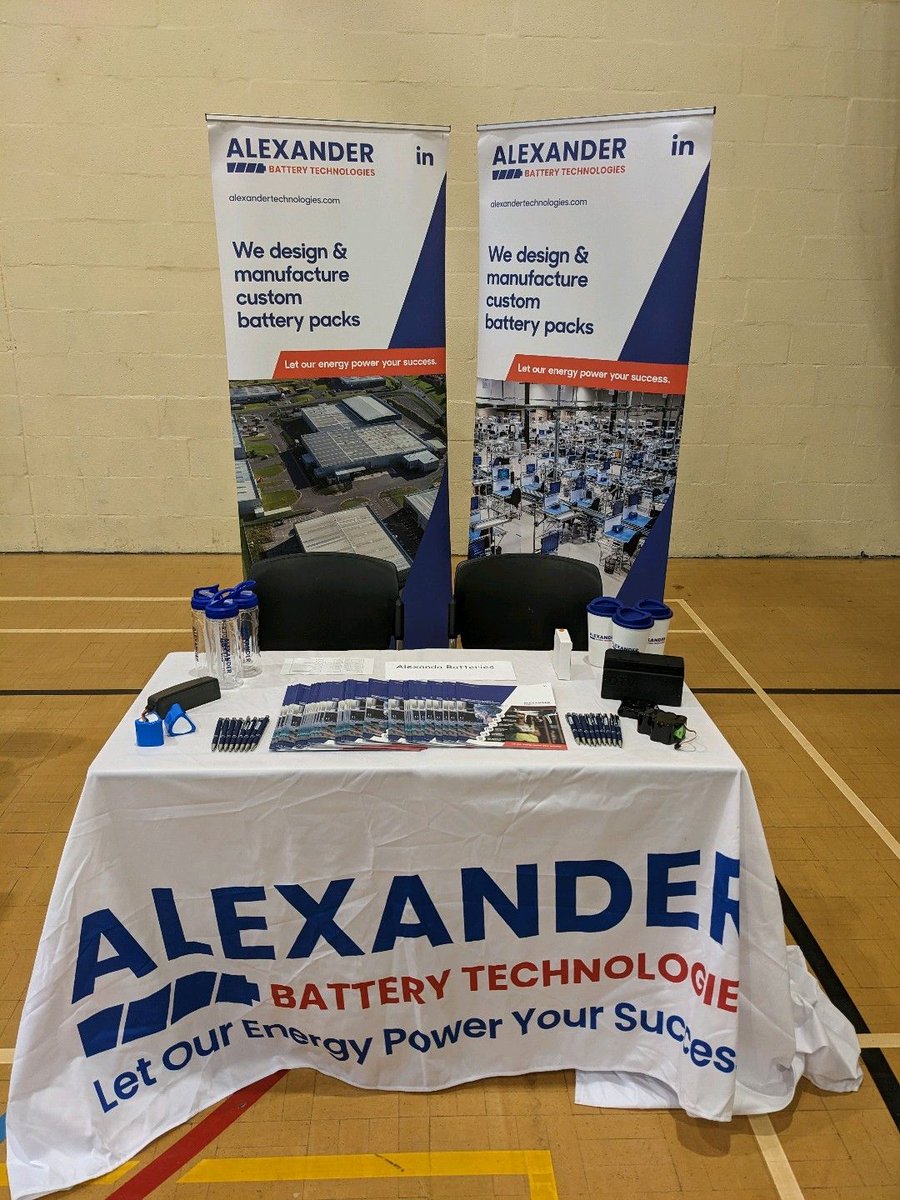 alexbatterytech's tweet photo. We are once again investing in our future.

Marketing Executive Andy Taylor and HR Manager Amy Jefferson Assoc CIPD have been introducing students at Wellfield School to the wonderful world of #custombatterypacks.

 #future #batteries #batterymanufacturing #northeast #investing https://t.co/rtxfDfkhe7