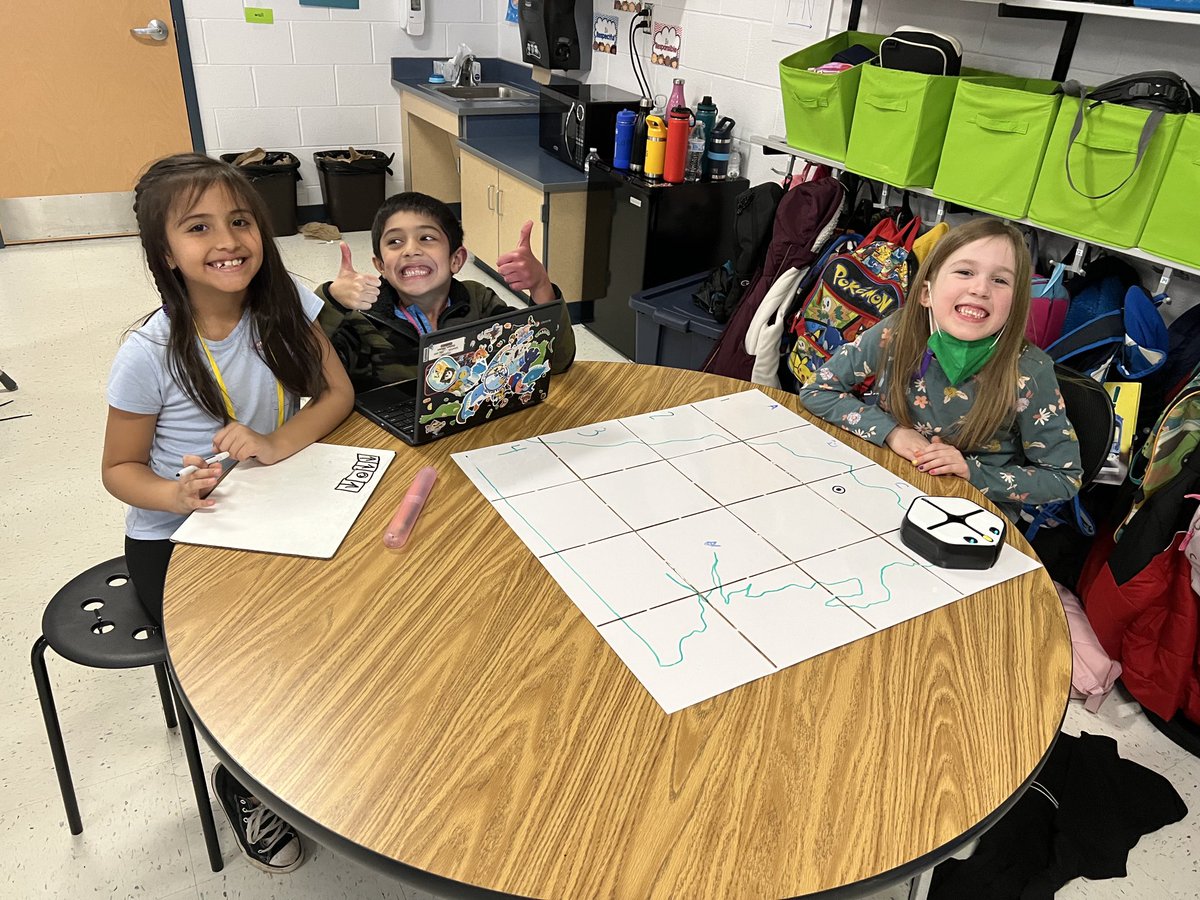 MrsTeetsDIS's tweet photo. Check out these first grader coders! 🧑🏻‍💻👩🏽‍💻They coded the ⁦@iRobot⁩ to move from Richmond to Ashburn to Washington, DC! #collaboraters #communicators #critialthinkers ⁦@Discovery_elem⁩ ⁦@triciasmith72⁩ ⁦@iRobotEducation⁩ 👏🏻👏🏻👏🏻 https://t.co/6Bmiuer37k