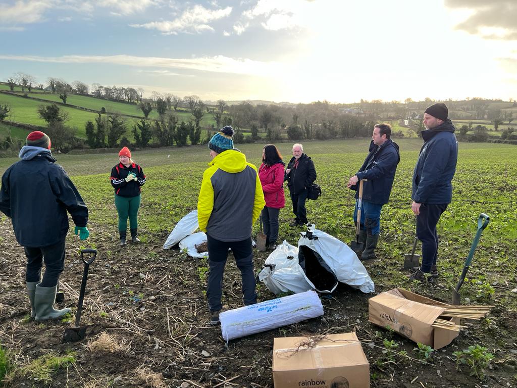 MallonTech's tweet photo. Today Mallon colleagues are helping to plant 500 native tree species with @FarmingCarbon. This work is helping to prove the viability of sustainable farming in Northern Ireland #SustainableAgriculture #ClimateAction https://t.co/zlucMzZi4F