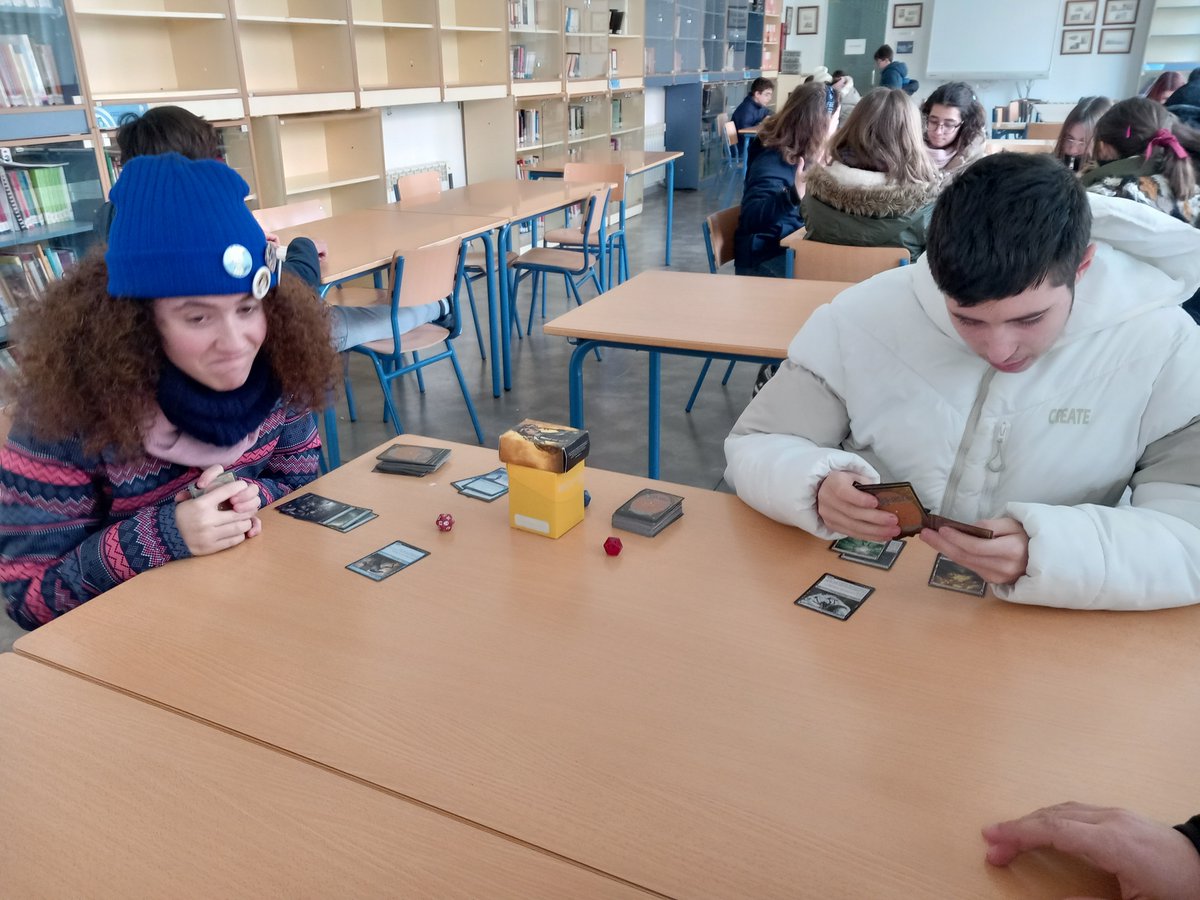 IES Marqués Comares tweet media