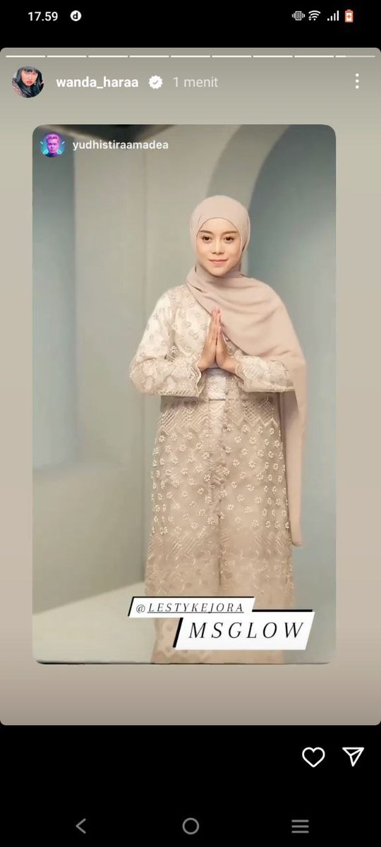 mamadio76's tweet photo. @Ofianti @RizkyBillar Masya Allah si cantik manis istri sholehah MRB🤍 https://t.co/vGyk8FzRTn