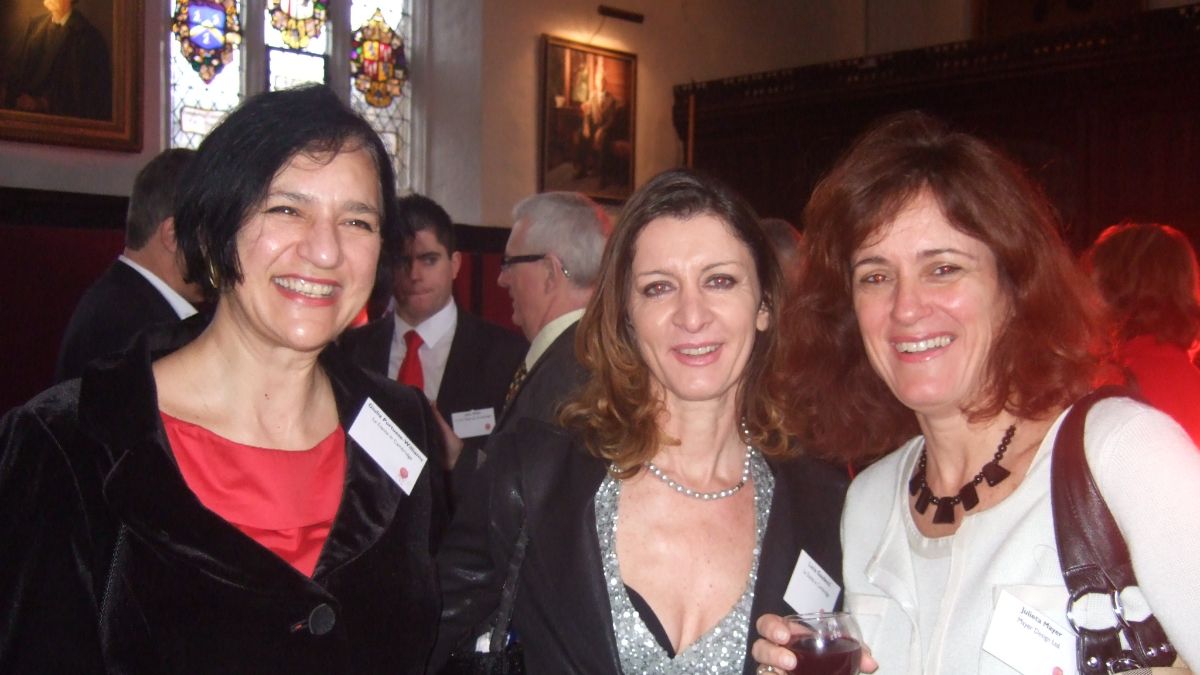 Our Cambridge tutors will help boost your communication in English for your international career - *|ladante-in-cambridge.org|*