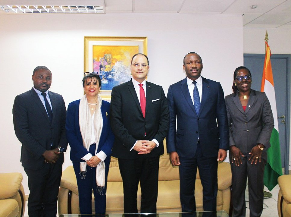 Après sa rencontre avec la Ministre de la Francophonie 🇨🇮, le Recteur de l'AUF est reçu successivement, ce mercredi 25 janv. par le Ministre de la Promotion de la Jeunesse et de l'Insertion professionnelle, M. Mamadou Touré et le Ministre de l'Enseignement sup M. Adama Diawara.