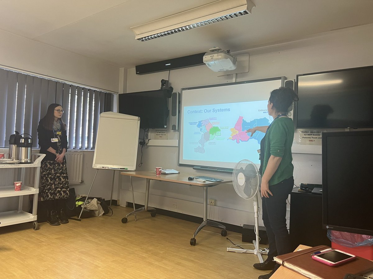 Day 2 of our Residents Training program. We had the lovely @joinupthedots present on Neighbourhoods #cityandhackney #serviceusers #NHS #Homertonhealthcare #qualityimprovement