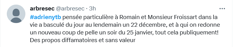 Cussette88's tweet photo. Molard au top de sa forme 🤣Tu es trop vieille pour Monsieur "Froissart" Molard (dont la vie a basculé et pas "dans" la vie a basculé 🤣Mdrrr Molard tu es si bête) Tu es trop vieille et fripée pour Floflo c'est le drame des femmes de ta génération, il préfère Fanny #adrienytb https://t.co/jJ42ei3lAK