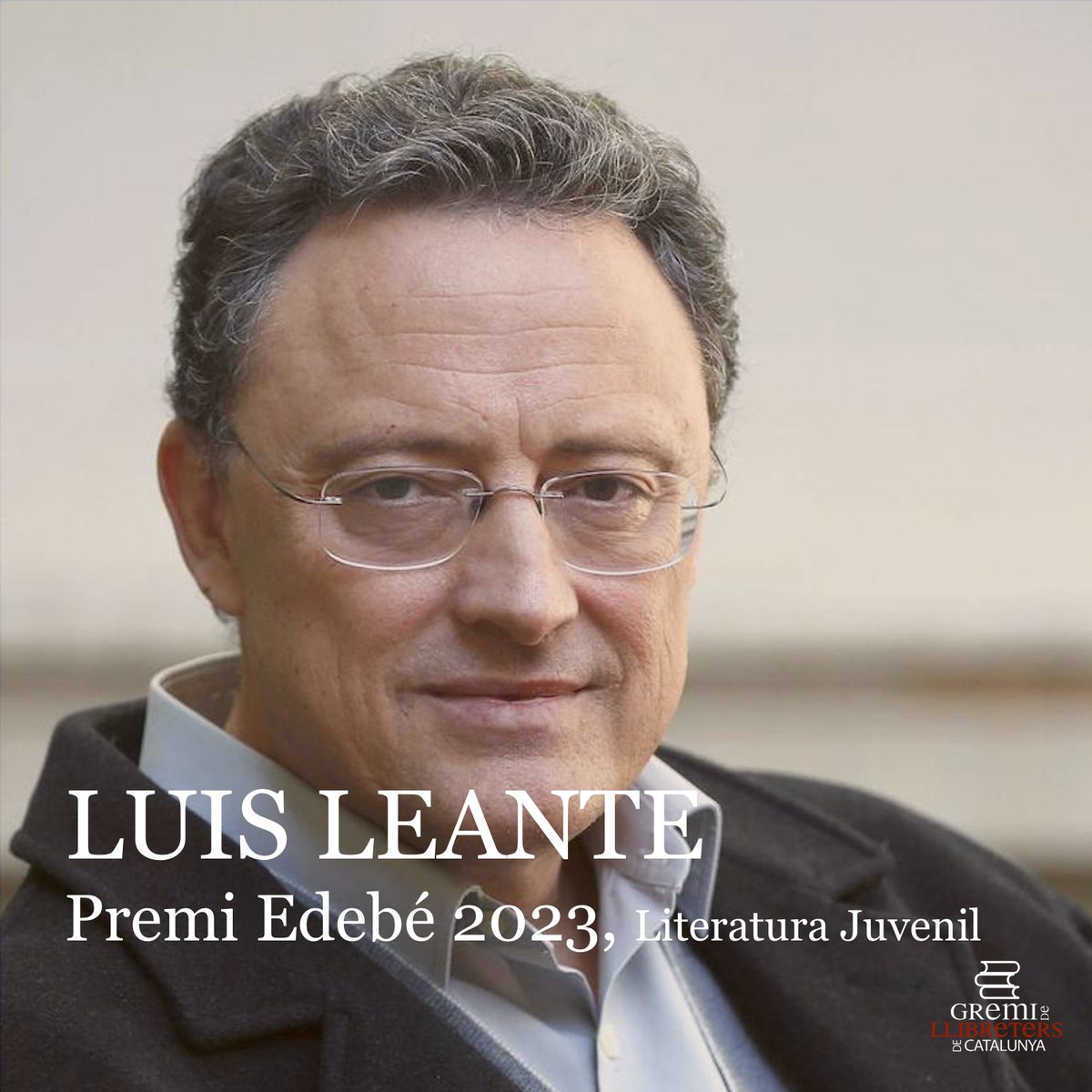 Llibreterscat's tweet image. S'acaben d'atorgar els XXXI Premis #Edebe de LIJ i els guanyadors són:

🔹Luis Leante en literatura juvenil , amb "Territorio Desconocido" , una novela que aborda l'humiliació pública.
🔹Agustín Sánchez en literatura infantil amb "Sé tortuga"

Moltes felicitats!

#PremiosEdebe