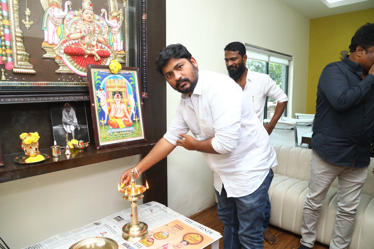 Dubbing starts today for #Viduthalai Part-1 

💰 <a href="/rsinfotainment/">RS Infotainment</a> <a href="/elredkumar/">Red</a>

A #Vetrimaaran Directorial

An <a href="/ilaiyaraaja/">Ilaiyaraaja</a> Musical 

A <a href="/RedGiantMovies_/">Red Giant Movies</a> theatrical release 

<a href="/sooriofficial/">Actor Soori</a> <a href="/BhavaniSre/">Bhavani sre</a> <a href="/GrassRootFilmCo/">Grass Root Film Co</a> <a href="/RedGiantMovies_/">Red Giant Movies</a> <a href="/PeterHeinOffl/">Peter Hein</a> <a href="/mani_rsinfo/">manikandan</a> <a href="/VelrajR/">rvelrajcinematograph</a>