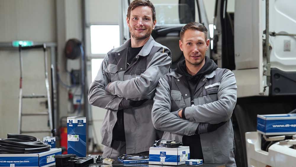TopTruck_ES's tweet image. Los Parts Specialists de Diesel Technic explican así cómo funciona el mecanismo de una puerta de un camión y qué averías podemos encontrar en ella 🚗🚗
⬇⬇
bit.ly/3Dg2a8d

#DieselTechnic #Camiones #Averías #Consejos