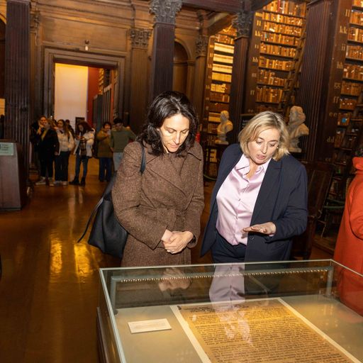 tcddublin's tweet photo. Delighted to welcome #BridgeUSA Deputy Assistant Secretary Elkon on campus yesterday for a conversation with Provost @LindaDoyle about #J1Programs and #STEM opportunities for students, followed by a tour of the Old Library and #BookOfKells https://t.co/BkVOEJJQ1X