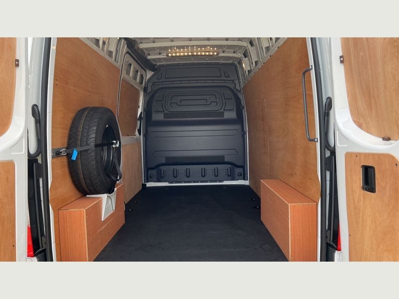 MarshallMercCV's tweet photo. #VanOfTheWeek at Marshall #Mercedes #Benz #Van #Portsmouth is this Mercedes-Benz fully-electric L2H2 eSprinter with 2800 miles, Ply-Lined Load Space, 2 keys, A/C, Reversing Camera and loads more.
Call 023 9280 8816 or visit https://t.co/dsTqL4VFBz to find out more. https://t.co/W7WjzESWFK