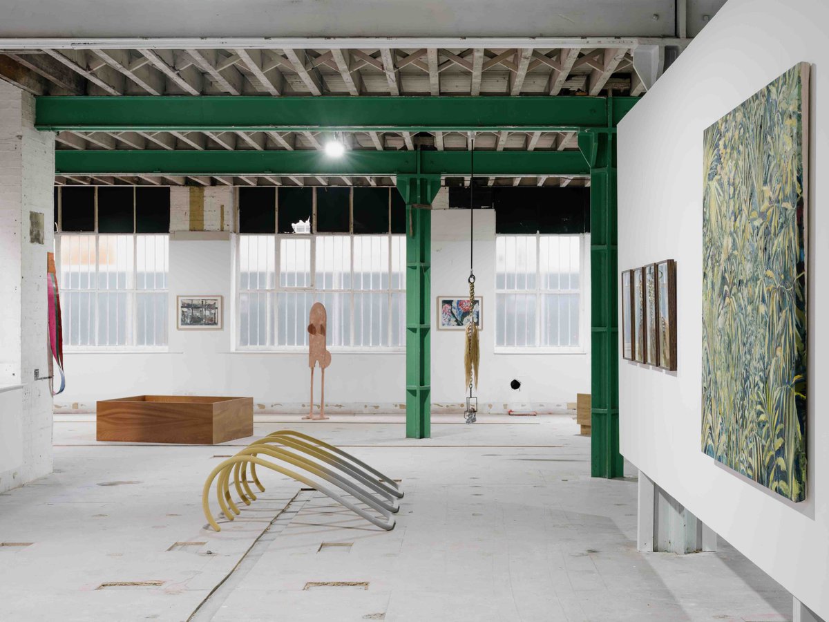 edelassanti's tweet photo. #JodieCarey and #OrenPinhassi are featured in the group exhibition 'LUMA', opening today, 5-8pm, at Silbury + East, 49 East Road, N1 6AH.
'LUMA' is presented by @AORASPACE and curated by Jenn Ellis.
📸 Installation views by James Retief.
#AORA #LUMA #EdelAssanti https://t.co/Gz0gxNKhkl