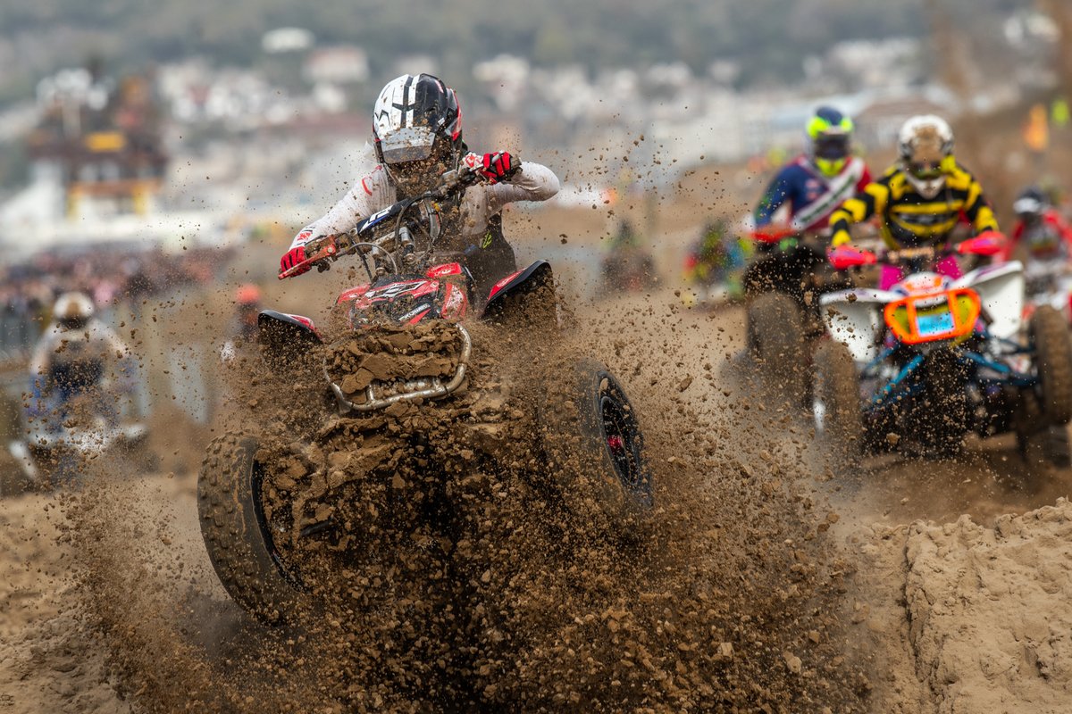 It might be #ThrowbackThursday but are you coming to the 40th Anniversary this year on September 22nd to 24th?

Tickets can be purchased online via our online store ⤵️
bit.ly/WBRTickets2023

#WBR #WBR40th #WBR23 #WestonBeachRace #BeachRace #SandRace #Dirtbikes #Quads #Racing