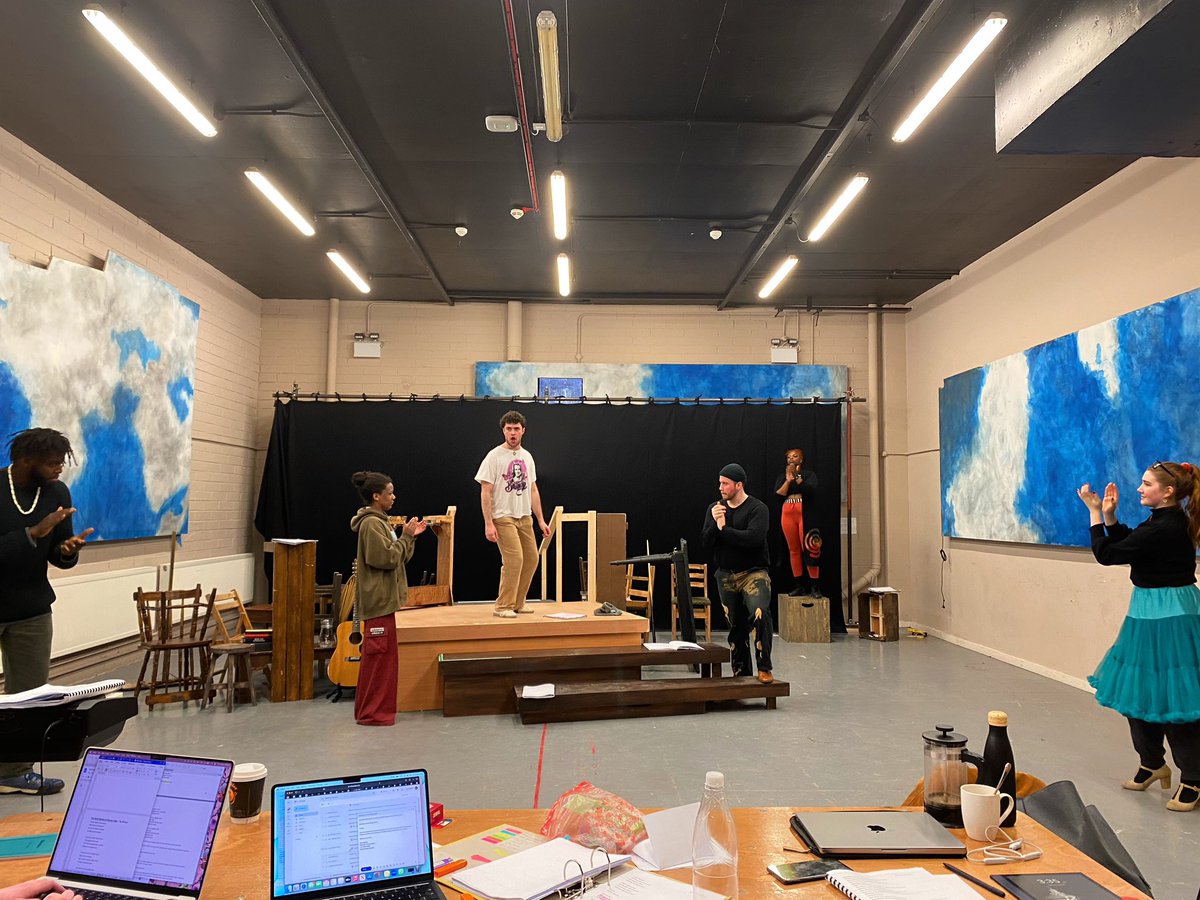 TheLirAcademy's tweet image. “The world is changing rapidly, but Bulrusher’s strength and rare powers gives her the courage she needs to face up to it” ✨

A sneak peak of our first in-house production of 2023, The Bulrusher ➡️happening from 10-16 Feb!

Book your seat now! 
thelir.ie/events/bullrus…