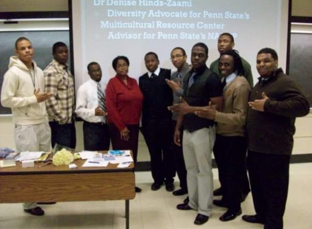 IotaMastermind1's tweet image. Eta Alpha Throwback: Brothers hosting an event in 2009. 

#iotaphitheta #etaalpha #pennstate  #ACR #pacertified #ipt1963 #NPHC #D9 #centaurs #weare #1963 #statecollege #psuiotas