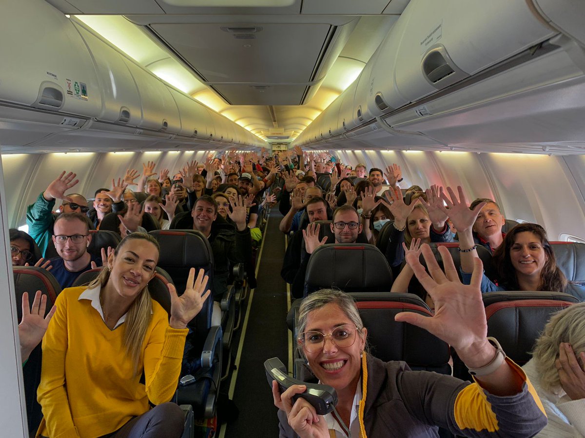 flybondi tweet media