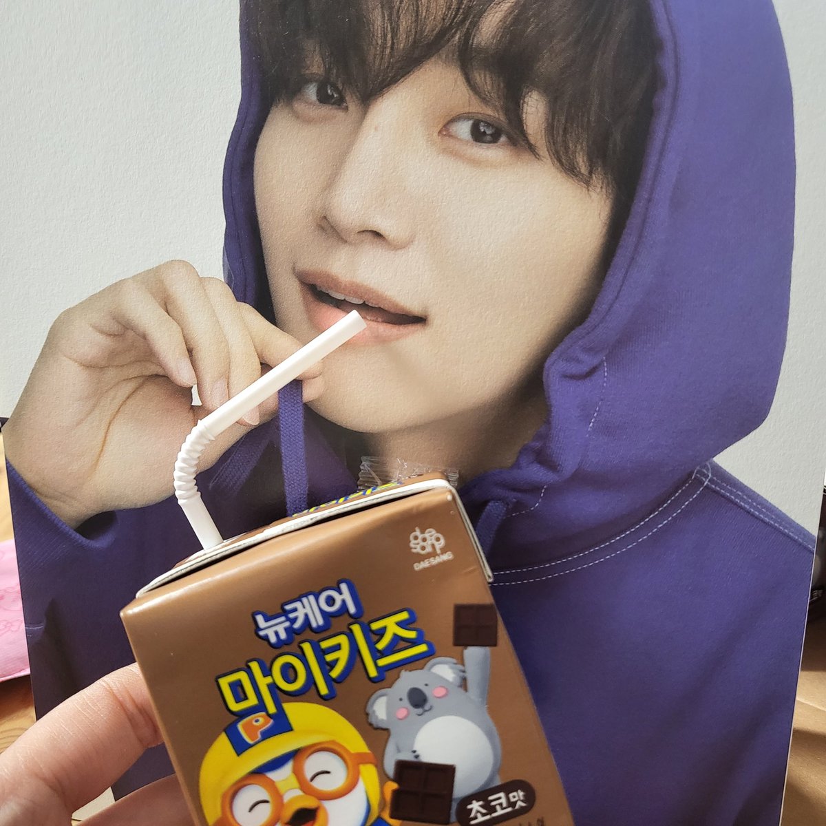 LUV_le2jh's tweet photo. 내새꾸 이주너도 좝사🤤

단백질 + 두뇌 + 뼈건강 + 초코맛
이게 진짜로 나한테 필요한거였음 https://t.co/uahTi4zfnD