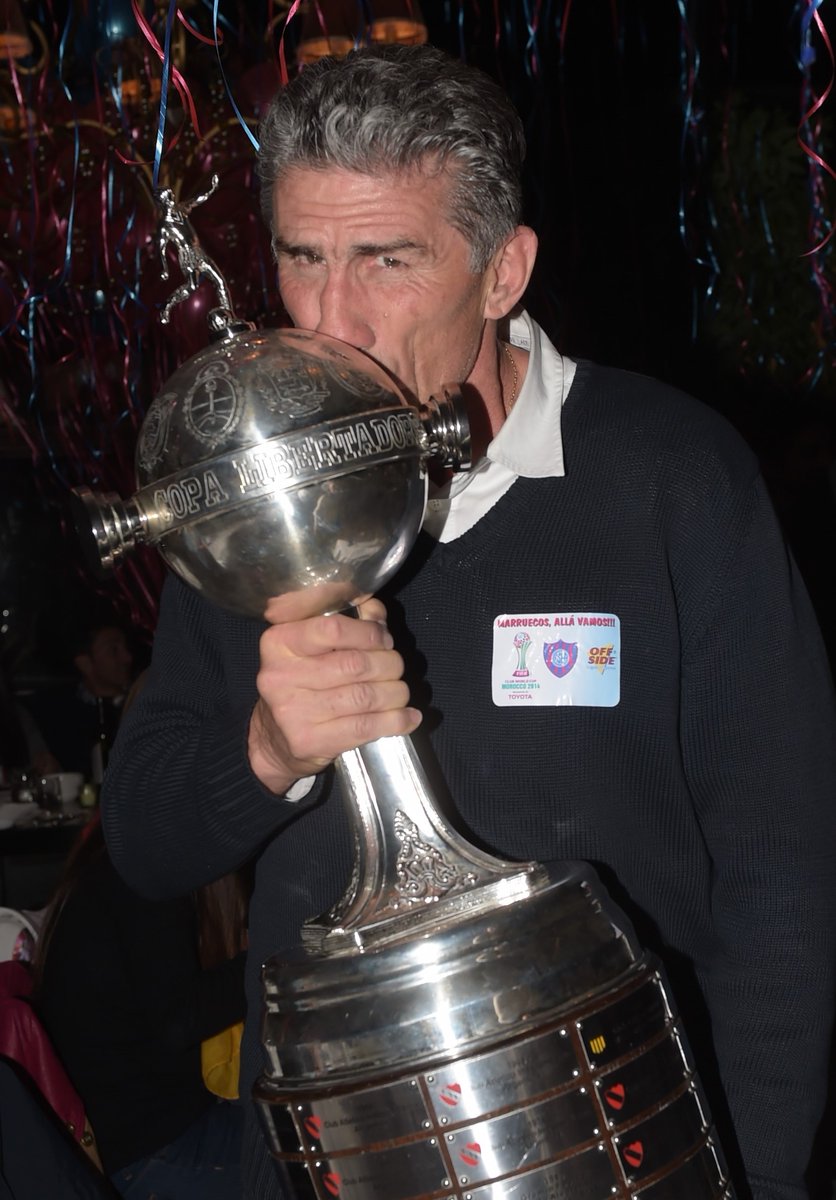 SanLorenzo's tweet photo. 🙌🎂 ¡Feliz cumpleaños, Patón querido!

💙❤️ Te deseamos lo mejor, hoy y cada día. Gracias por todo lo que nos diste. Y gracias por tu ejemplo, que nos inspira siempre. ¡Sos inmenso! https://t.co/qXObXaSkAE