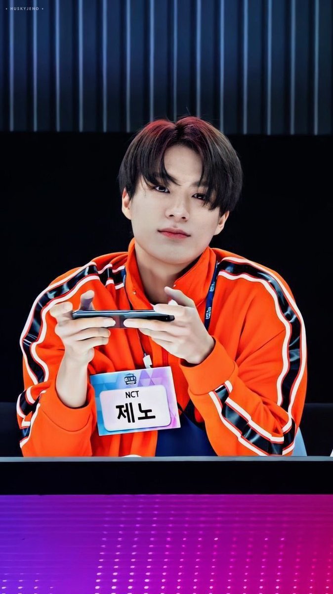 jentomyjaem's tweet photo. nomin short au;

      — the winner —

si kapten pro-player team esports pubgm ketemu cowok random waktu iseng main duo vs squad di erangel.

by bibi. https://t.co/CHHrdWZ9VC