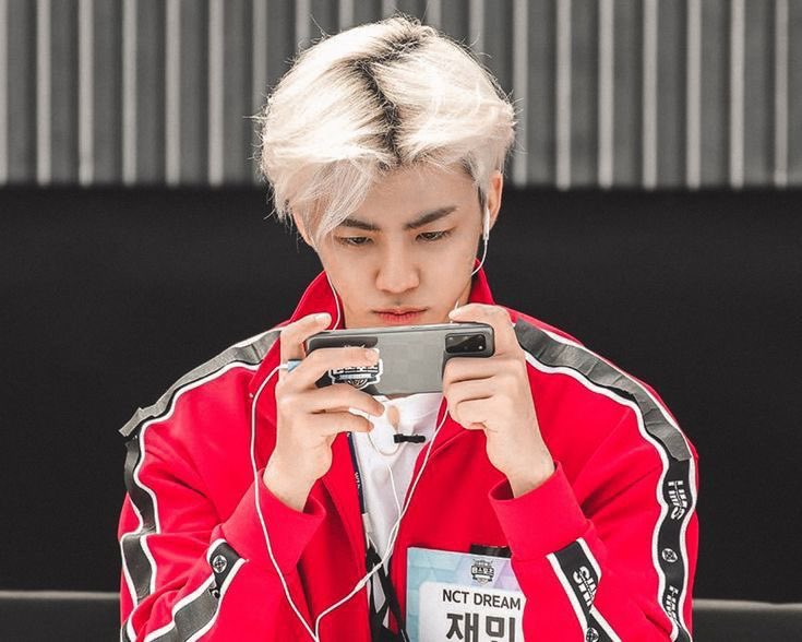 jentomyjaem's tweet photo. nomin short au;

      — the winner —

si kapten pro-player team esports pubgm ketemu cowok random waktu iseng main duo vs squad di erangel.

by bibi. https://t.co/CHHrdWZ9VC