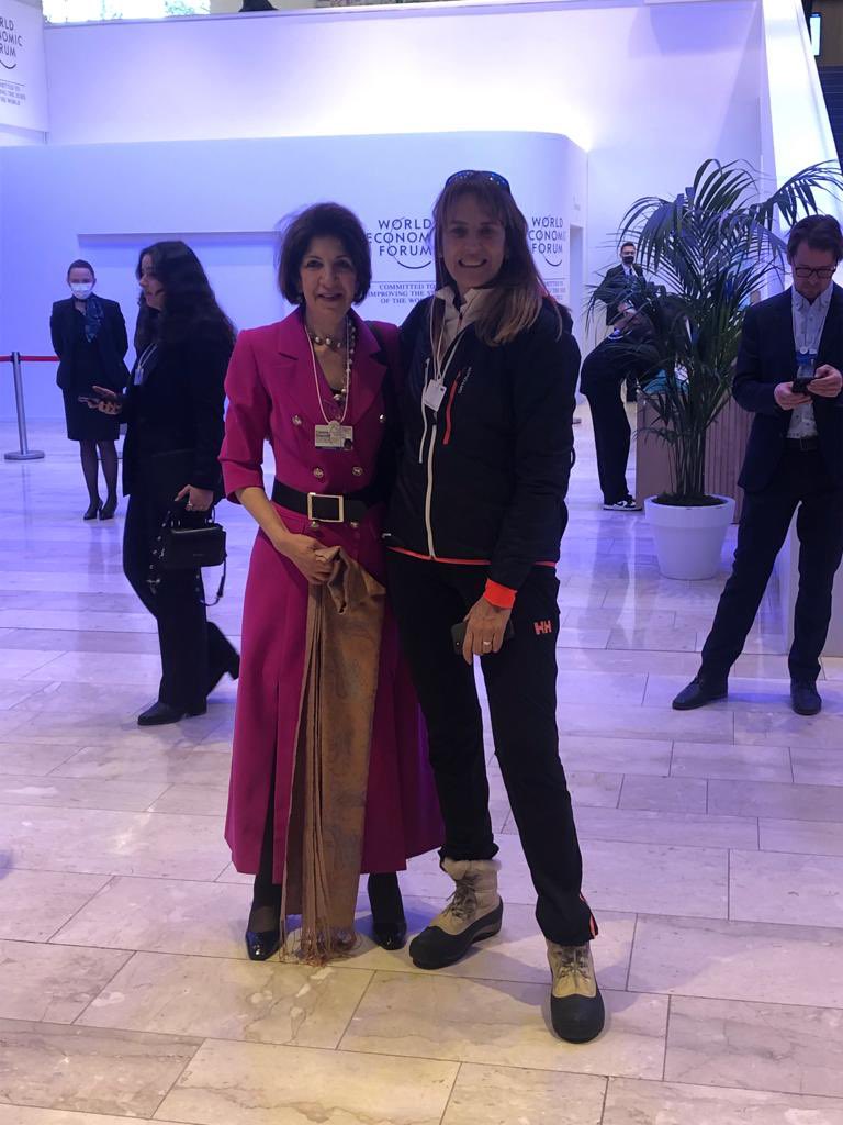 PAOLAC's tweet photo. Amazing Last week @Davos #WEF23  with my amazing Director-general #FabiolaGianotti @CERN who even tolerated my #XcountrySkiing outfit at the last meeting of the forum #workingwithgreatpeople @apmfgodinho https://t.co/6V40JkXtRU