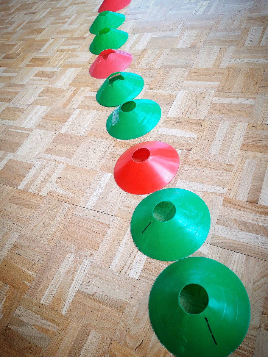 RBGym_Sam's tweet image. Year 2 had lots of fun playing Treasure Island to help them &apos;to create shape patterns&apos; in Maths on the Move 🙌🏻 #MOTM #ActiveLessons #MathsChat #PhysEd