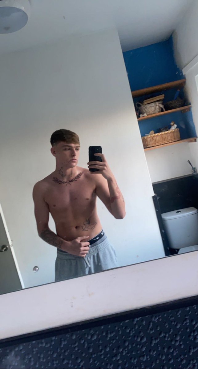 urdaddyoli's tweet photo. 50% off 😘 https://t.co/OZnxm9JpJv