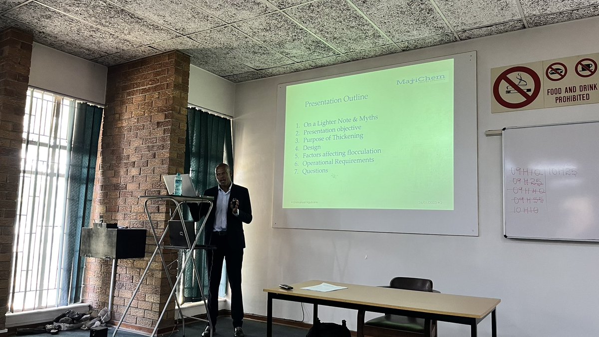 SACoalPrep's tweet image. Emmanuel Ngubane from Majichem presenting on “Operational requirements for effective coal thickening “
#sacpstechnicalmeeting #sacps #coalprocessing