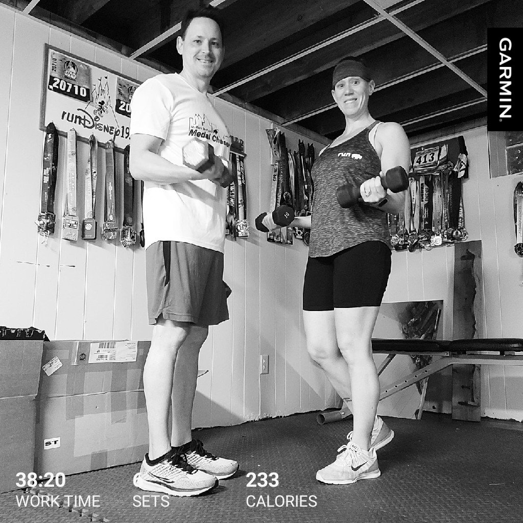 MedalChasers's tweet photo. After the snow/rain mix we had all day yesterday, the roads were not good for us to run on this morning, so we hit the home gym. We're currently doing the BeachBody LIIFT4 program. Today was back and biceps. 💪

 #liift4 #backandbiceps #strength #runandlift #workout #riseandgrind https://t.co/ynwGl1bMwK