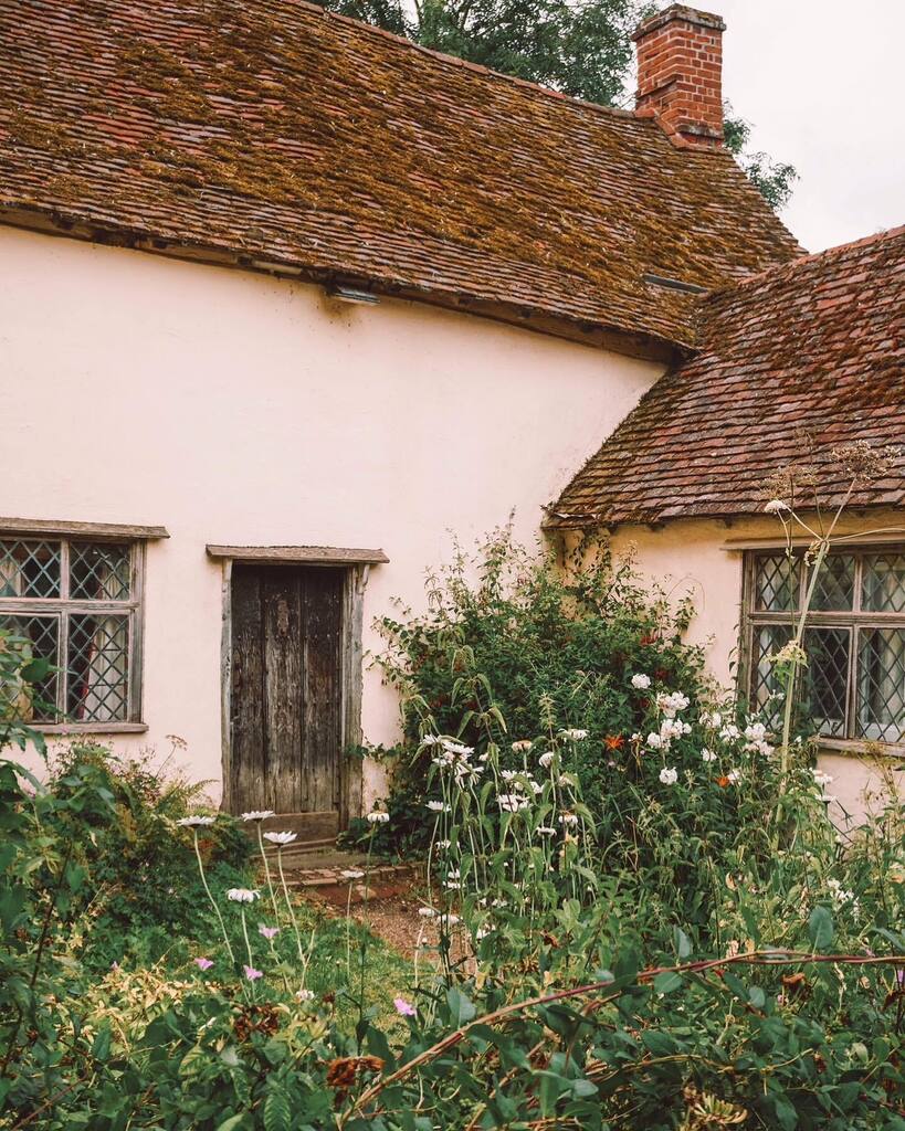 Peachesandpeon1's tweet image. Dreaming of wildflowers and cottage gardens 🪴 

#escapetothecountry #escapetothecountryside #mycountrylife #countryliving #countrylivingmag #countrylivingmagazine #ig_countryside #verandamag #victoriamagazine #verytandc #countrylife #countrylifestyle #countrylivingforever #c…