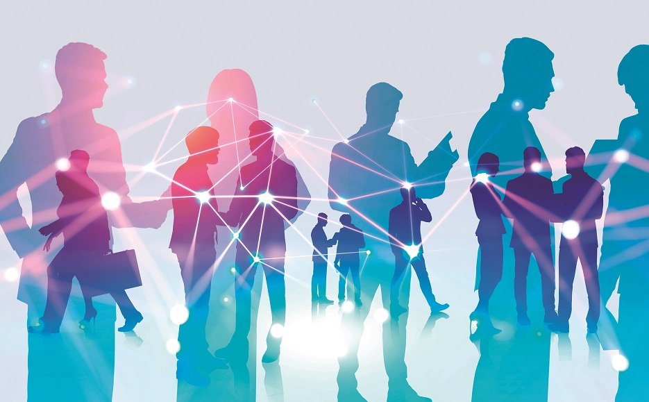 María de Fátima Díaz Correia, de @IBMLatAm, aborda cómo la implementación de tecnología requiere creatividad y colaboración para crear valor comercial duradero, en bit.ly/3kLiPtZ