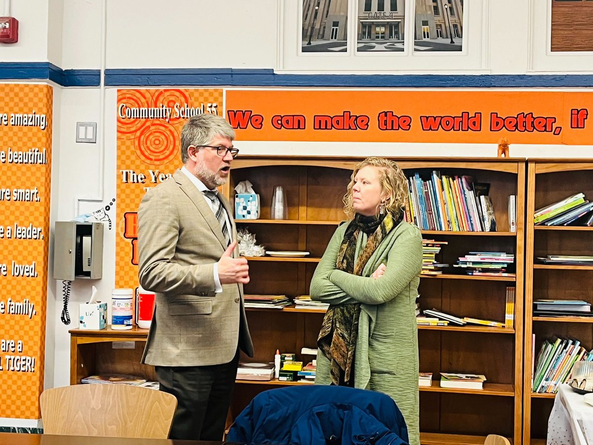 Strong partnerships; stronger schools! Thank you PS 55 @TorresRealTalk for hosting our PLC partnership luncheon yesterday with <a href="/BBOUFT/">BronxUFT</a> chapter leaders, Superintendent Sherman &amp; district leaders from our newest District 9 partner schools <a href="/Htown76/">Harry Sherman D9 Supt</a> <a href="/uftspedvp/">MaryJo Ginese</a> <a href="/UFT/">UFT</a> <a href="/NYCSchools/">NYC Public Schools</a>