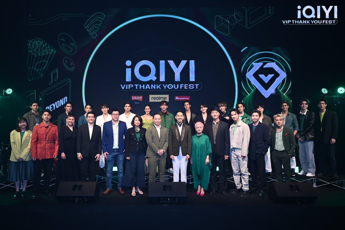AkrgFullMoon's tweet photo. #iQIYIVIPThankYouFest 
🌐https://t.co/kBFpIGURio
Tres momentos grandes en la #AlfombraVerde💚 #MeMindY
#BeOnCloud y #Coheart 
Puedes verlo por YT. https://t.co/gO0D3dxGGh