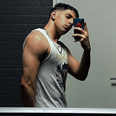 algerainy's tweet photo. Commitment Issues 
#NeuesProfilbild https://t.co/iZvU9uJzLy