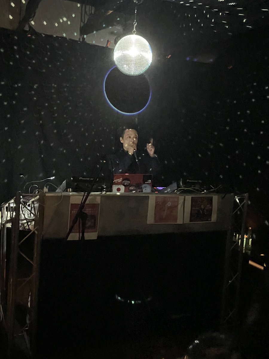 YuuMasterrr's tweet image. #BittyMcLean #YardBeat Forward Japan Tour 2023 沖縄

Bitty McLeanのSHOWは最高！
音源そのままの歌声も驚いたし、最初と最後に深く頭を下げるReggae関係の外タレは初めて見た！
来日する度に毎回SHOWを見に行く人たちの気持ちが分かった！

Yard Beatや沖縄の関係者に感謝します！
#Okinawa #Japan