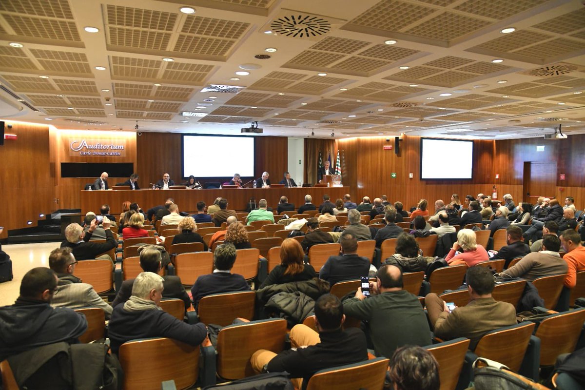 “Tutte le forze politiche, sociali, istituzionali devono ritrovarsi in un perimetro di responsabilità verso un nuovo patto anti-inflazione. La storia ci insegna che di fronte a problemi sistemici dobbiamo ‘fare sistema’”: #LuigiSbarra al CG della <a href="/FemcaCISL/">Femca CISL Nazionale</a> del #26gennaio