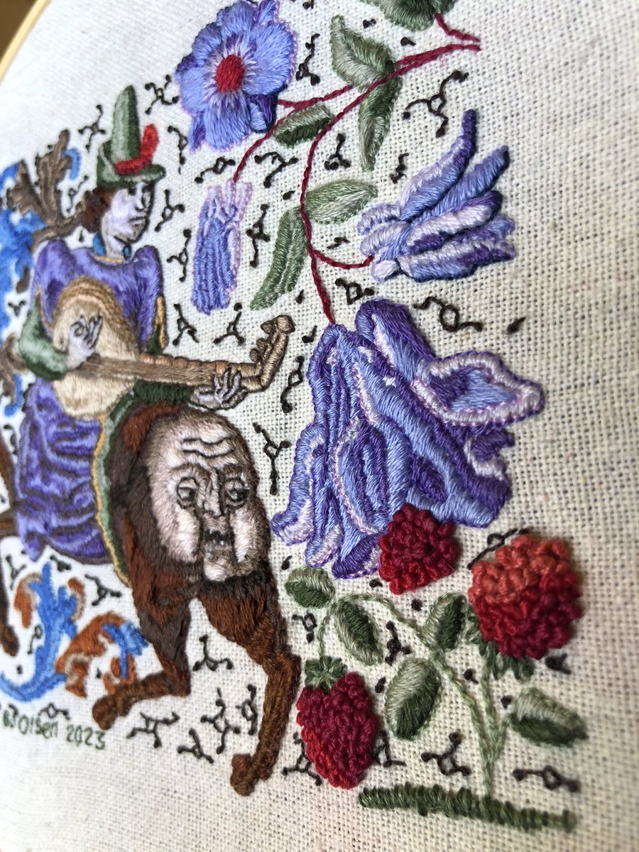 It’s complete! #embroiderersofinstagram #embroideryart #illuminations #medievalart #medieval  #paris #froissart #francoismitterrand Froissart’s Chronicles, Bruges ca. 1470-1475. Paris, BnF, Français 2643, fol. 72r @erik_kaars 😊 @laBnF