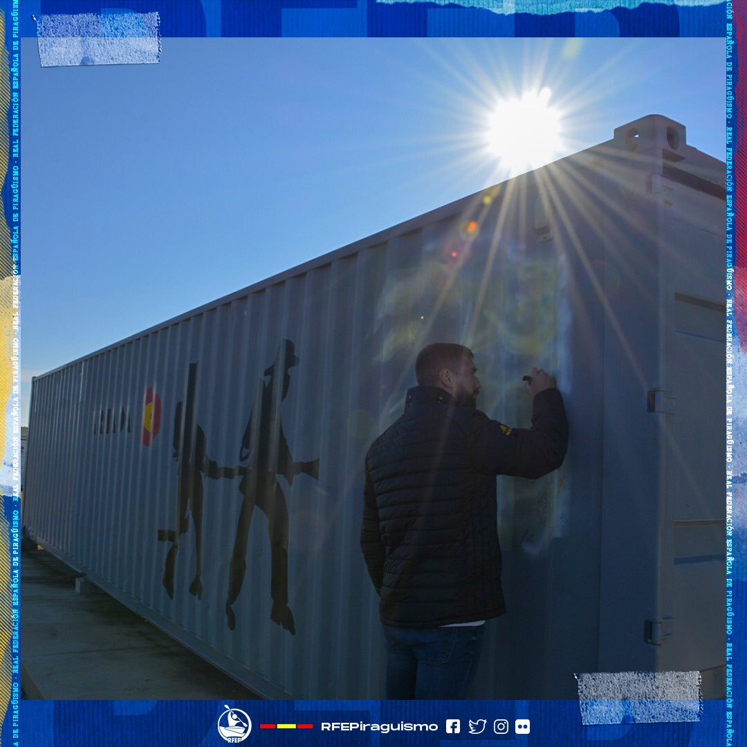 RFEPiraguismo's tweet photo. 🫡El CanoESP visita la Base Naval de Rota. 

Nuestros palistas pudieron conocer la Flotilla de Aeronaves y el Centro de Adiestramiento de Seguridad Interior, entre otros.

#CanoESP | #SomosPalistas https://t.co/cZBn0JcUCb