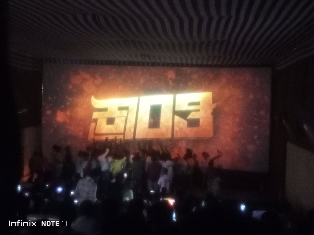 Gaja_Mallu1507's tweet image. Revolutionary #BlockbusterHit #Kranti🎯

Watching 2nd time, Evening show! 

ನಾನ್ ಗೆಲ್ಲೋವರ್ಗು ನನ್ನ ಸುದ್ದಿ ಯಾರ್ಗೂ ಬೇಕಾಗಿಲ್ಲ ಗೆದ್ದಮೇಲೆ ನನ್ ಬಗ್ಗೆ ಸುದ್ದಿ ಮಾಡೋರು ನನಗೆ ಬೇಕಾಗಿಲ್ಲ! 💥🥳

#MassiveBlockBusterHit @Kranti__Film 

#KrantiFDSS #KrantiRevolution 
#DBoss #Kranti @dasadarshan