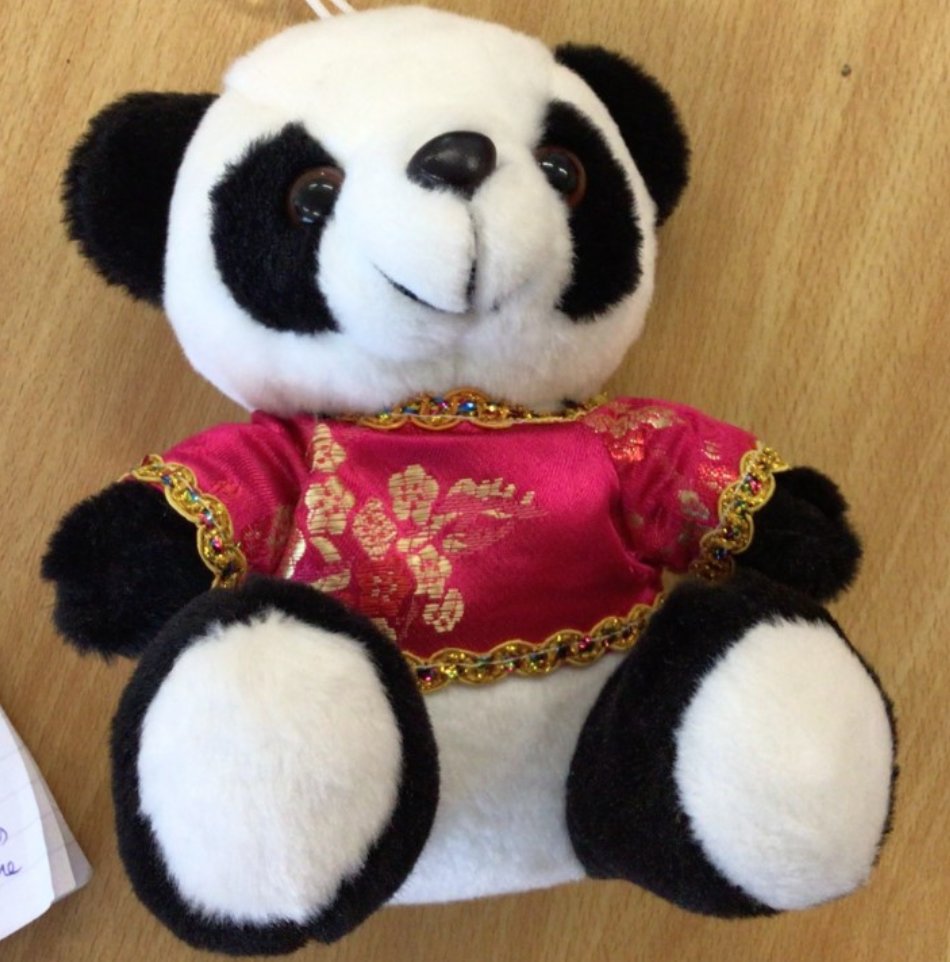 cgnmbearla's tweet photo. 'An item from my childhood'. Bliain a sé ag obair ar scríbhneoireacht thuairisciúil inniu. https://t.co/f9lFVQrgxa