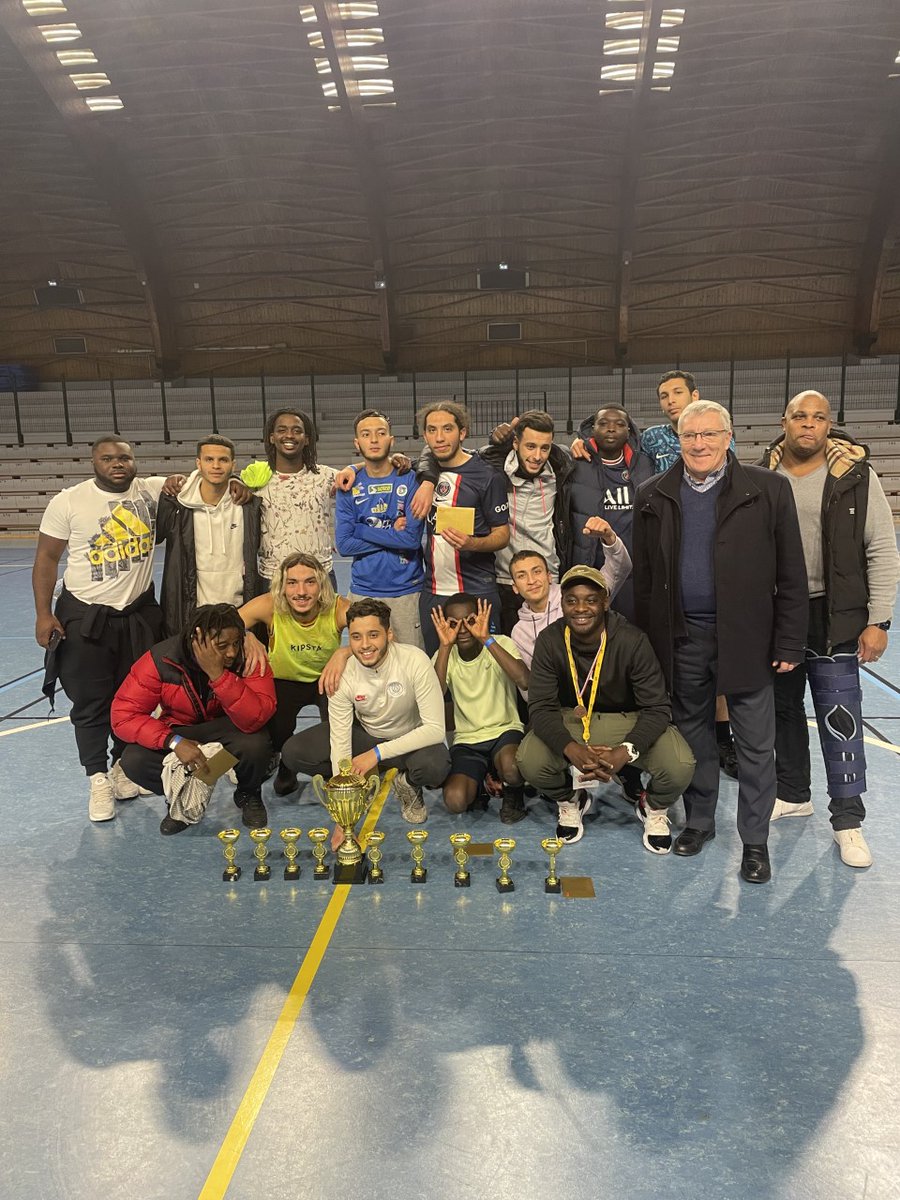 📰 Découvrez notre nouvelle newsletter ! 

📣 Au programme : zoom sur des opérateurs du "CEJ - Jeunes en rupture", un tournoi de foot 100% PRIJ et un dispositif du <a href="/MuseeLouvre/">Musée du Louvre</a> 💪⚽️🖼️🎨

➡️ sh1.sendinblue.com/ahdae6w58lpfe.…