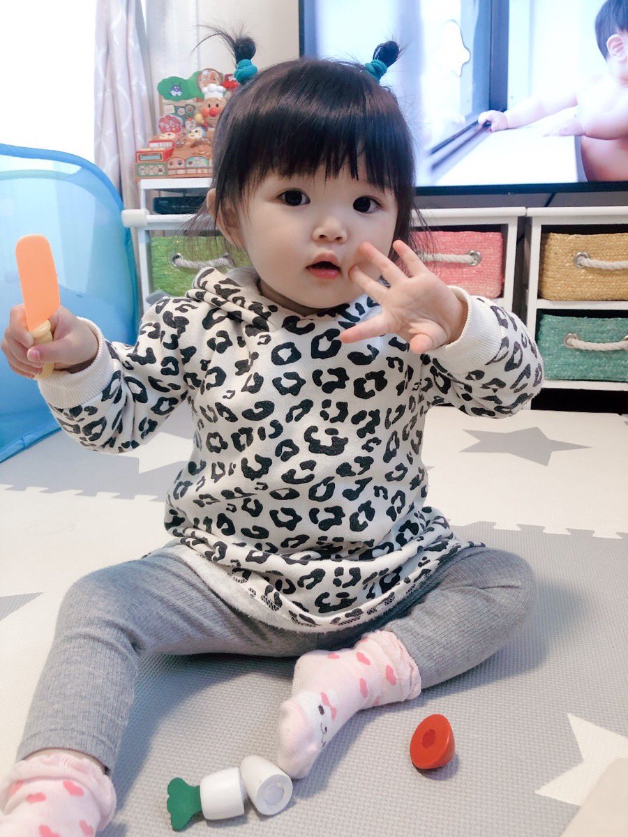 02marie19's tweet photo. 本当にどんどん女の子増してて可愛すぎて辛い😭💓
ココ最近ウザがられるくらいずっと可愛いって言い続けてる🤦‍♀️
大人しく髪の毛結ばせてくれたらもっと可愛いのに🤣笑
これからもずっとずっと可愛いままでいてね🥳🥳🥳 https://t.co/CSCj4Evrag