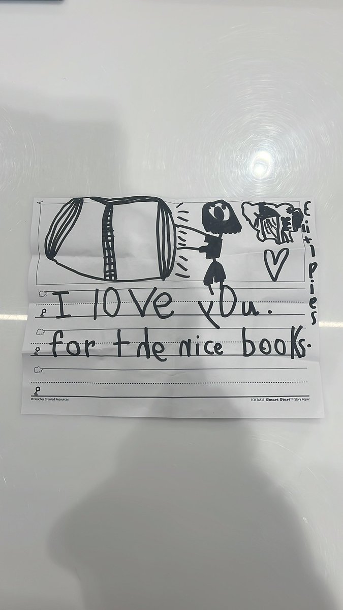 DESReads_Young's tweet image. THIS is why I do what I do! ❤️ their love of reading! #DESisBEST #gcisdlib