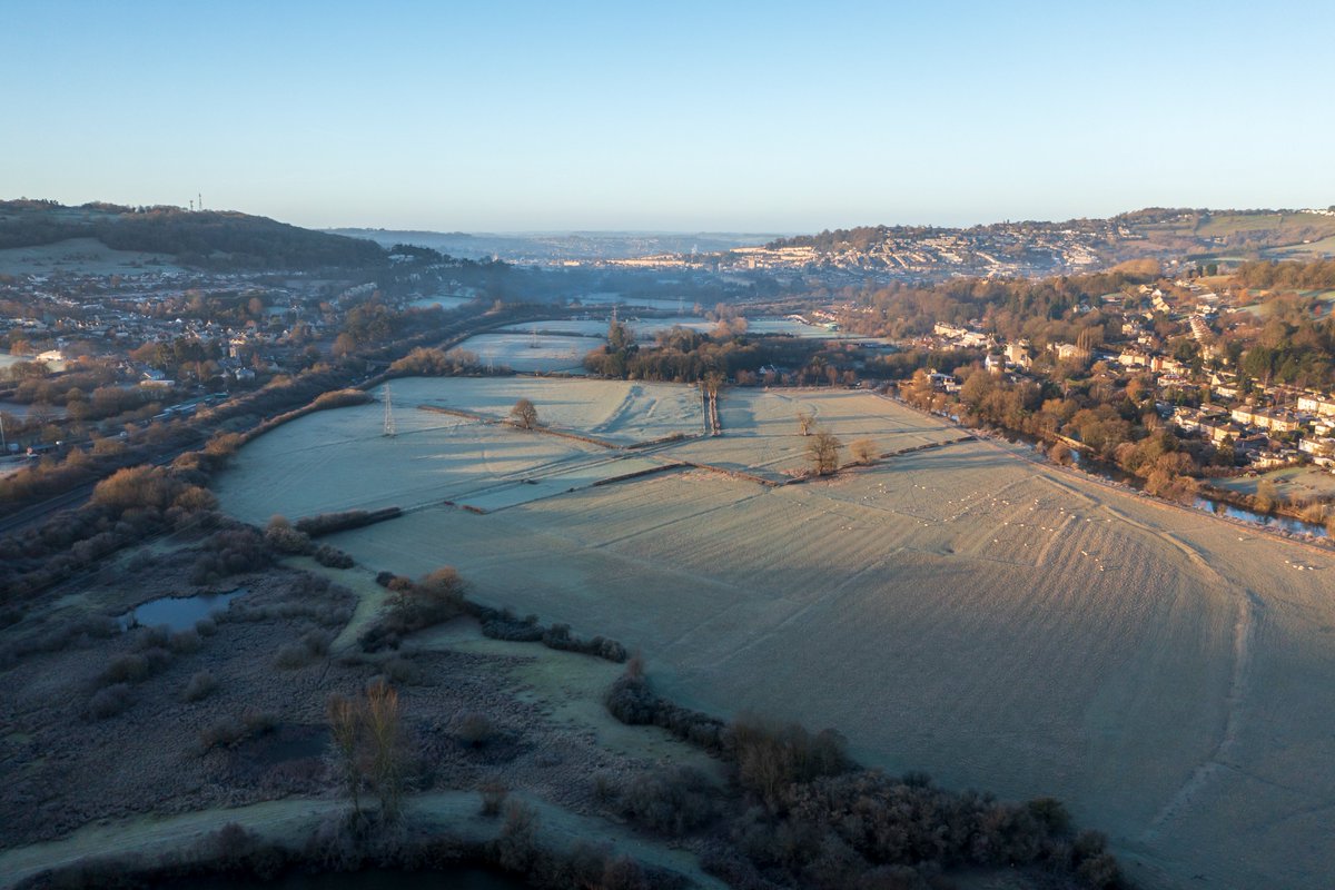 Happy birthday - it's one year since we announced #BathamptonMeadows as the first 'green corridor'.
We've surveyed soil, habitats, bats and fungi whilst getting to know the local community. Keep following to see what the next 12 months bring.

📷 NTI/John Miller &amp; NT/Sarah
