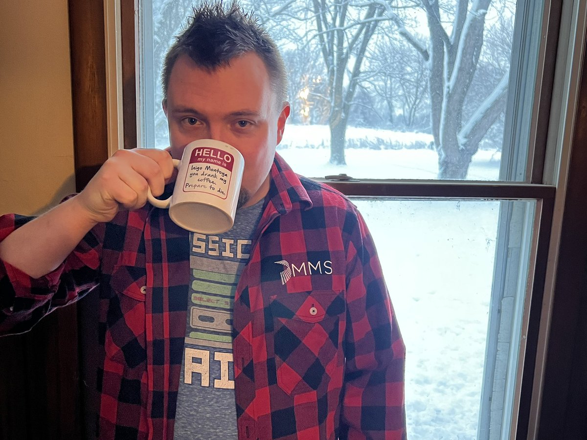 #MMS shirt from past years coming in clutch with the cold weather today… if you’ve not registered or looked to register for #MMSMOA you should. <a href="/mmsmoa/">MMS Minnesota</a> it’s THE conference to go and learn about managing endpoints from #security to #cloud to #configmgr