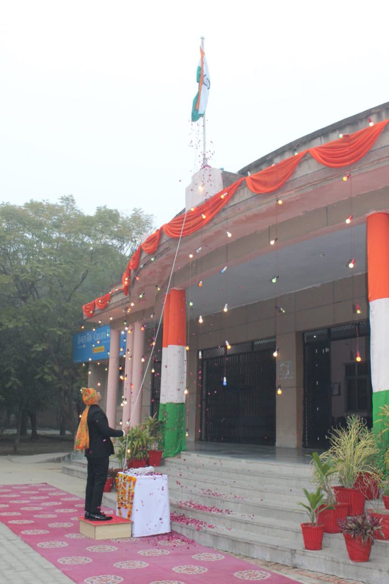 HAPPY REPUBLIC DAY Proud to hoist the National Flag 🇮🇳 #republicday #nation #jaihind #baghpat #flaghoisting