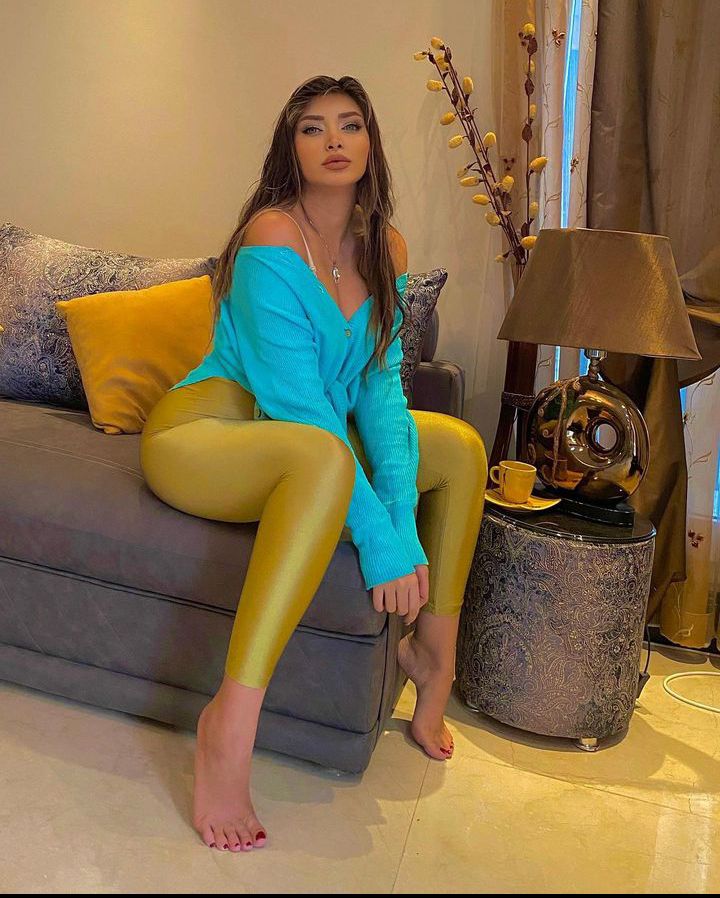 Maya_saab1's tweet photo. لحالي بالبيت وكتير برد 🥶
#الكويت#الأردن#دبي#winter#tightpan#cozy#jus d'orange#bedhead#turquoise#dots https://t.co/vuOHbtsziu