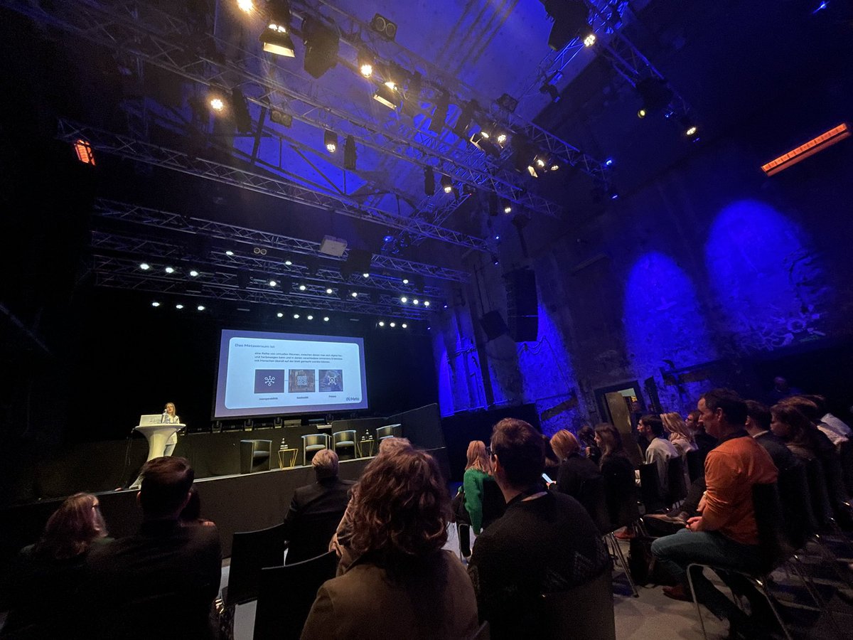 Heute beim <a href="/DPRGde/">DPRG</a>-Takeoff: Hochrangige Speaker:innen und interessante Gäste ermöglichen spannende Einblicke in die Trends der Branche.

Die Talks reichen vom #Metaverse über #Rechtsschutz in den PR hinzu den Trends im politischen #Berlin - wir sind inspiriert!
